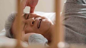 Sakit Kepala Saat Bangun Tidur? Kenali Polanya dan Dapatkan Solusinya