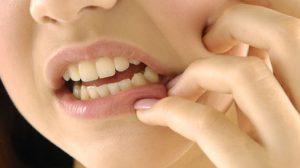 8 Cara Menghilangkan Sakit Gigi Dengan Bahan Alami