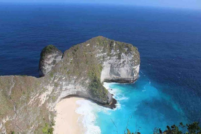 Tempat Wisata Terbaik di Nusa Penida 2022